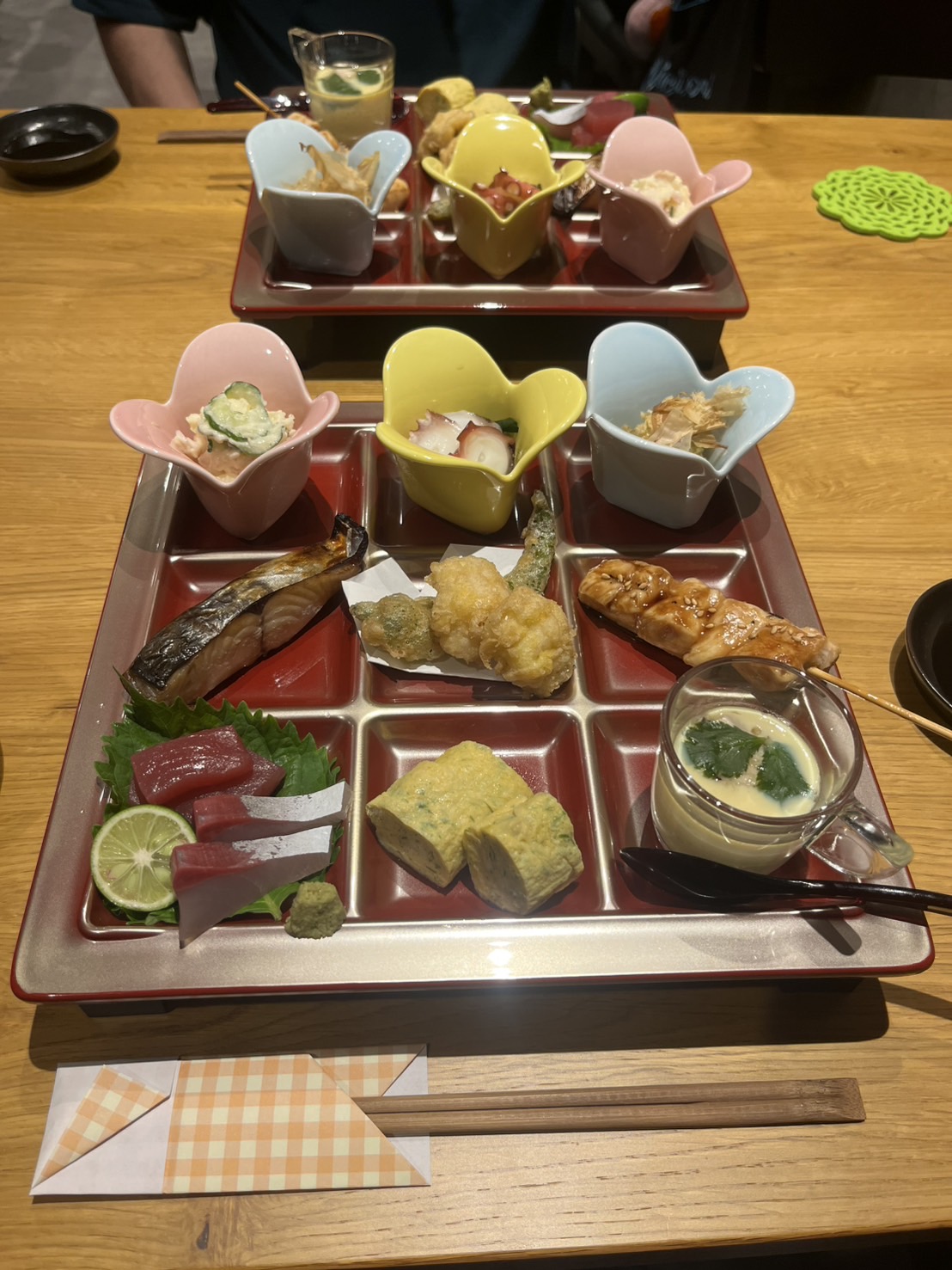多彩なオードブルで、どれから食べようか迷うほど
